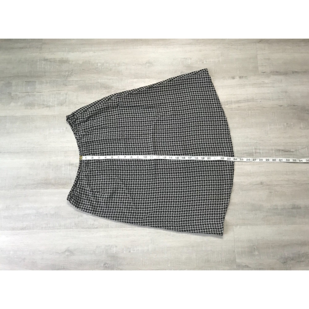 Talbots Womans Size 8 100% Pure Silk A-Line‎ Skirt Lined Side Zip Black, White - Picture 6 of 12